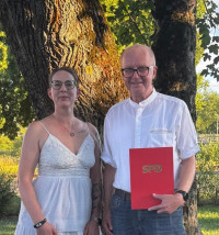 Achim Pfaff mit der Vorsitzenden Sandra Kiesewetter